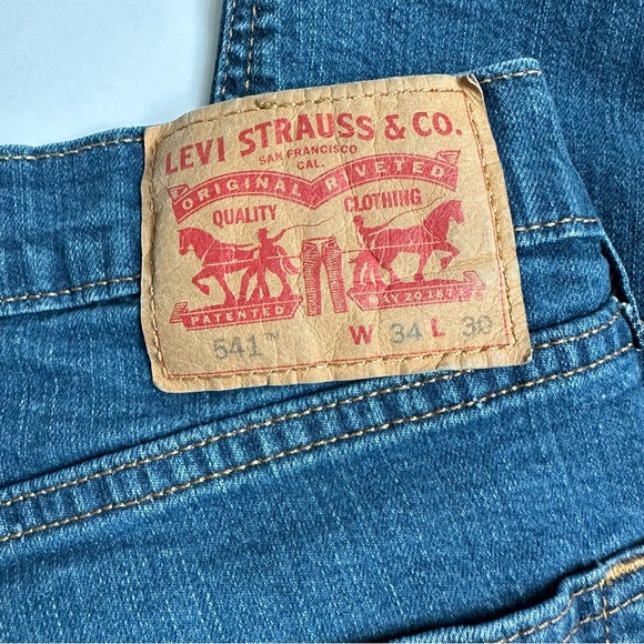 Levi’s Men’s 541 Athletic Taper Fit Jeans 34x30 - Picture 10 of 13